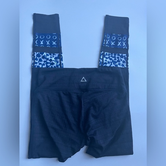 Prismsport High Rise 7/8 length leggings - Picture 6 of 8